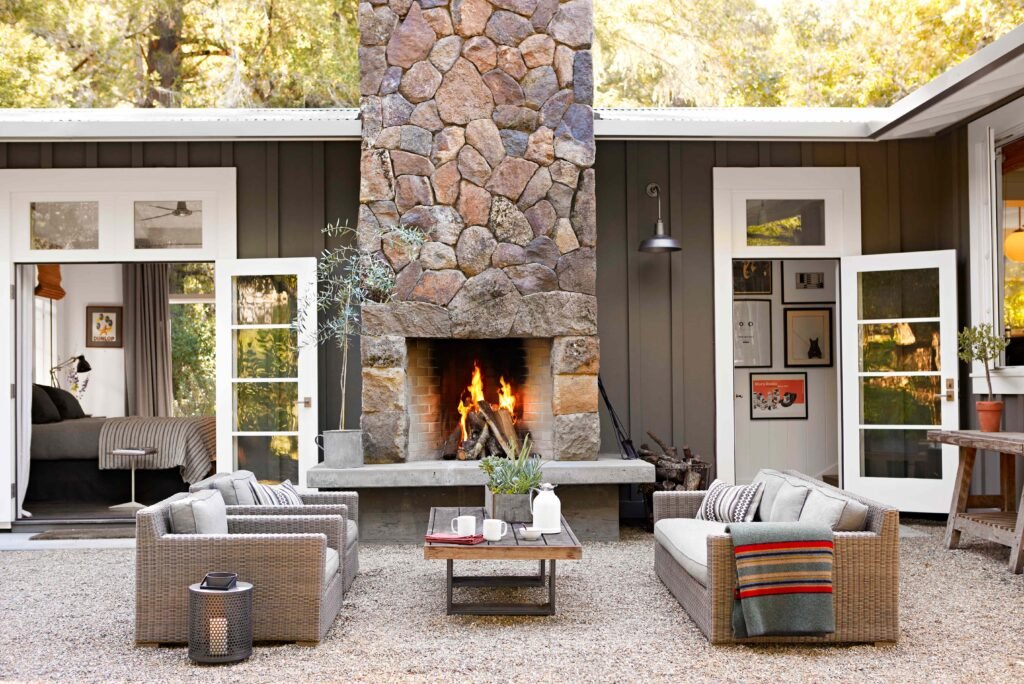 10 Stylish Outdoor Fireplaces to Make Your Backyard Cozy and Beautiful